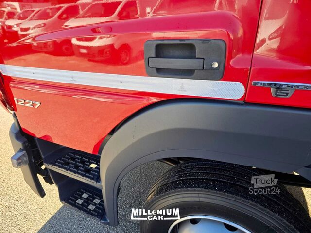 Tenteli düz yataklı kamyon MERCEDES ATEGO 12-27 EURO 6 CENTINATO