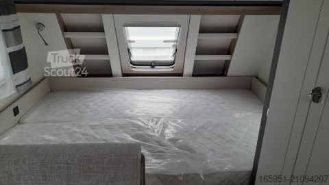 Τροχόσπιτο Hobby Excellent Edition 490 KMF Mod.251800kgTVHalter