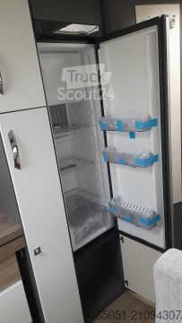 Τροχόσπιτο Hobby Excellent Edition 545 KMF Garagenklappe 2000kg