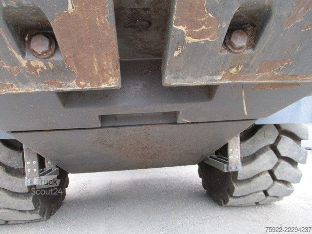 Chargeuse sur pneus KOMATSU WA380 1. Hd aus Kommunalbesitz