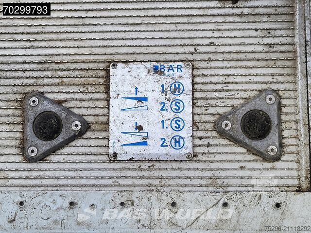 βαλίτσα Mercedes Atego 818 4X2 8tonner Automatic 1000kg Ladebord...