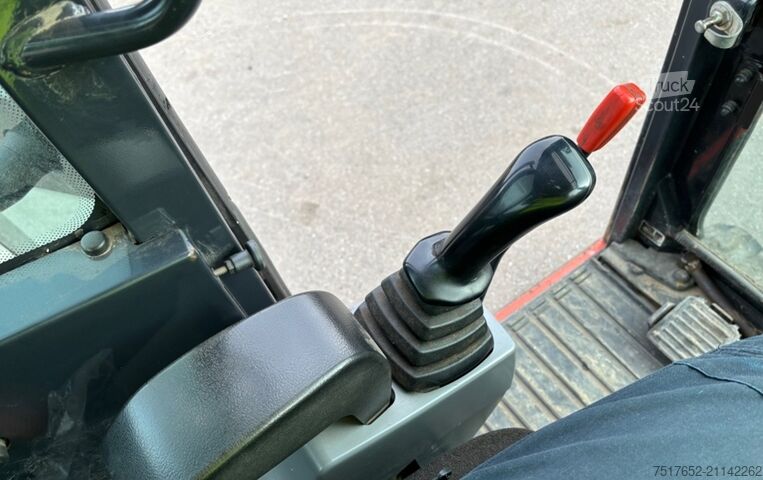 Escavadora de rastos Kubota KX18-4