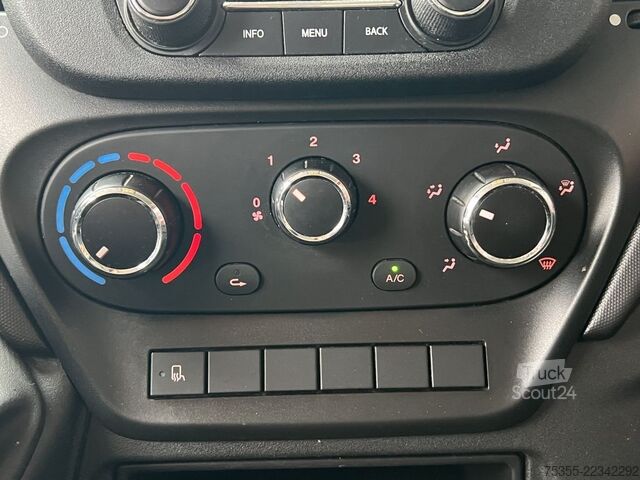 Furgone chiuso IVECO Daily 35S14A Hi-Matic Klima 4,35m Kamera Thermo