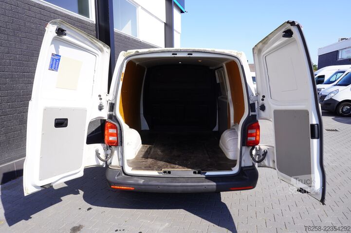 κλειστό βαν Volkswagen Transporter 2.0 TDI - EURO 6 - Airco - Navi - C...