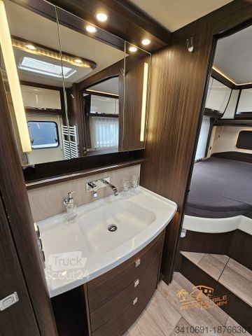 Kamper zintegrowany MORELO Palace 85 L Hubbett/Hubstützen/4xSolar