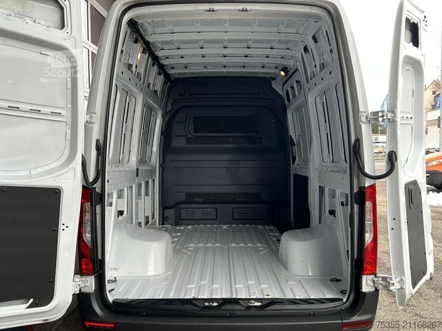 Furgoneta de caja alta MERCEDES-BENZ Sprinter 517 CDI PRO AutomatikSpurhalte AHK