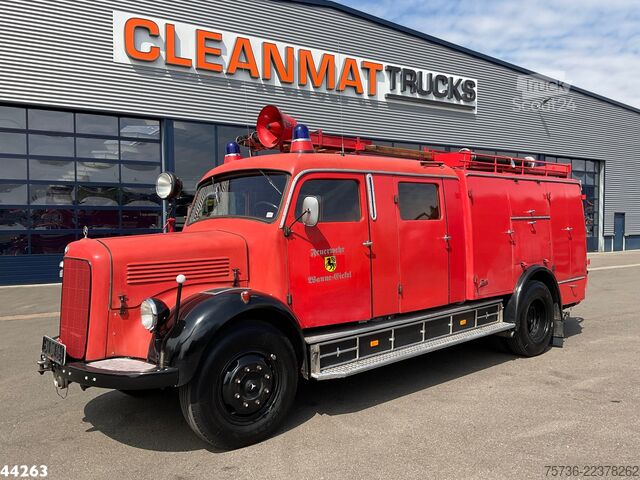  Mercedes-Benz LF 311 Oldtimer Feuerwehrfahrzeug Just 35.940 km!