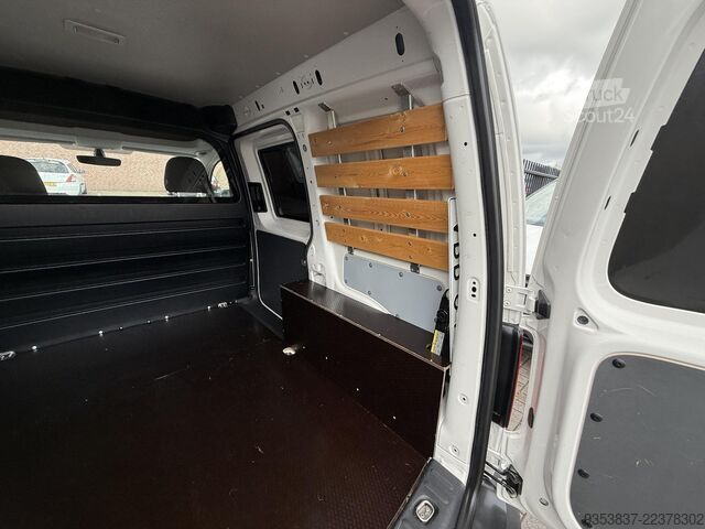  Volkswagen Caddy 2.0 TDI L1H1 BMT Comfortline