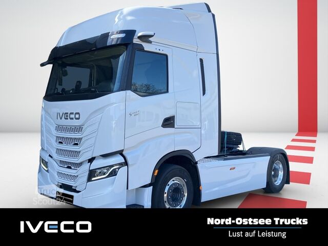 Standard nyergesvontató IVECO S-Way AS 440 S 58 T/FP Sattel AHK AUT Bel.Sitz