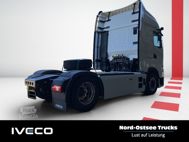 Standard nyergesvontató IVECO S-Way AS 440 S 58 T/FP Sattel AHK AUT Bel.Sitz