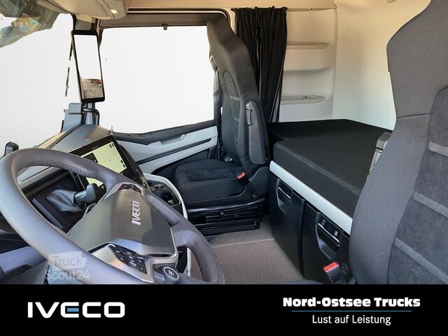 Standard nyergesvontató IVECO S-Way AS 440 S 58 T/FP Sattel AHK AUT Bel.Sitz