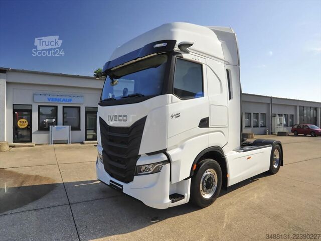 Standard dragbil IVECO S-WAY AS 440 S 58 T/FP Transportschaden