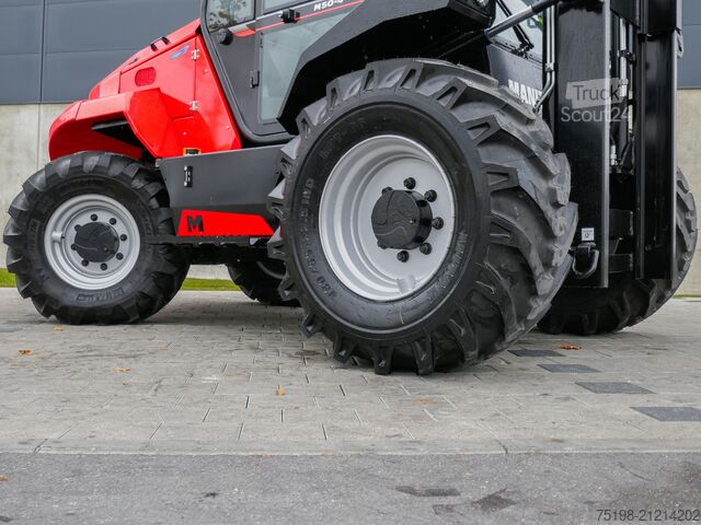 All-terrain forklift Manitou M 50-4