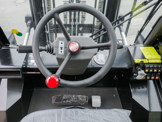 All-terrain forklift Manitou M 50-4