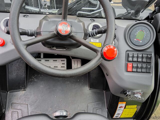 All-terrain forklift Manitou MC 30-4