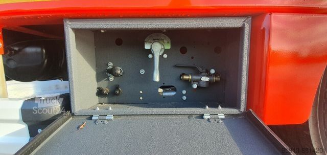 Polpriklopnik z nizkim nakladalnikom KÄSSBOHRER Tieflader Lowbed K.SLS 3eco Non extandable/starr