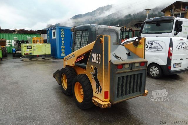 Ratinis krautuvas BOBCAT Mustang--2026