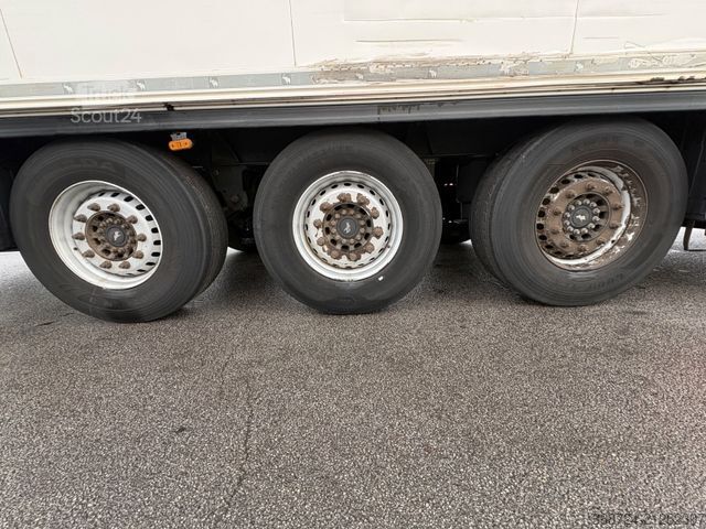 Reefer semitrailer SCHMITZ CARGOBULL SCB S3B*Carrier*Lift*Doppelstock*Schmitz-Achsen*