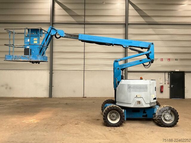 Plataforma de trabajo telescópica articulada Genie Z 34/22