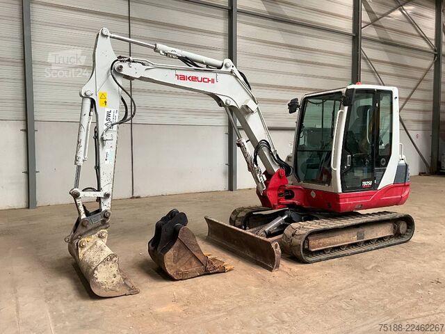 حفارة صغيرة Takeuchi TB 250