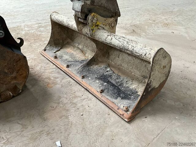 حفارة صغيرة Takeuchi TB 250