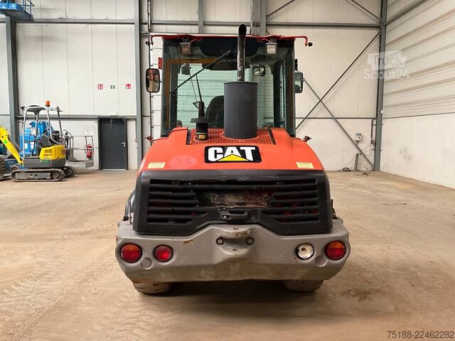 رافعة التحميل Caterpillar 906 H 2