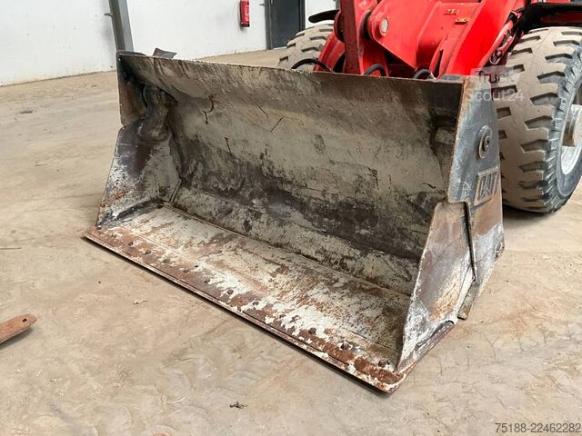 رافعة التحميل Caterpillar 906 H 2