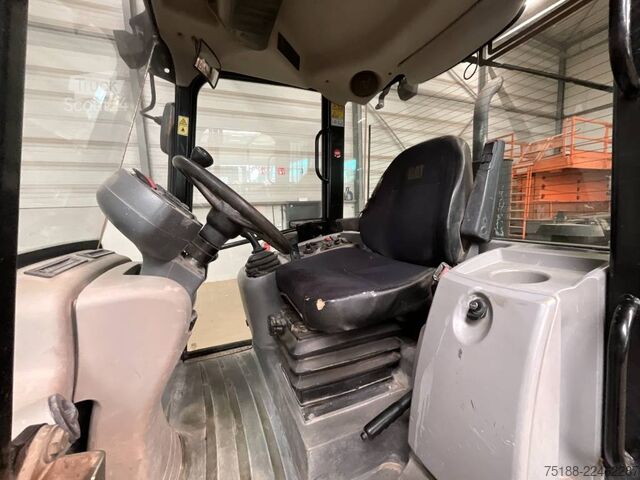 رافعة التحميل Caterpillar 908 H 2