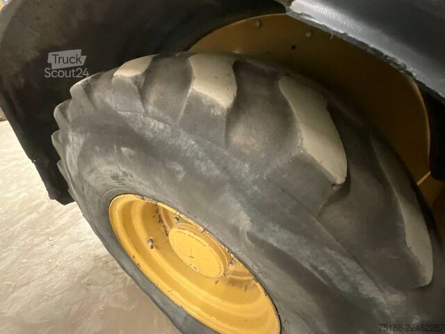رافعة التحميل Caterpillar 908 H 2