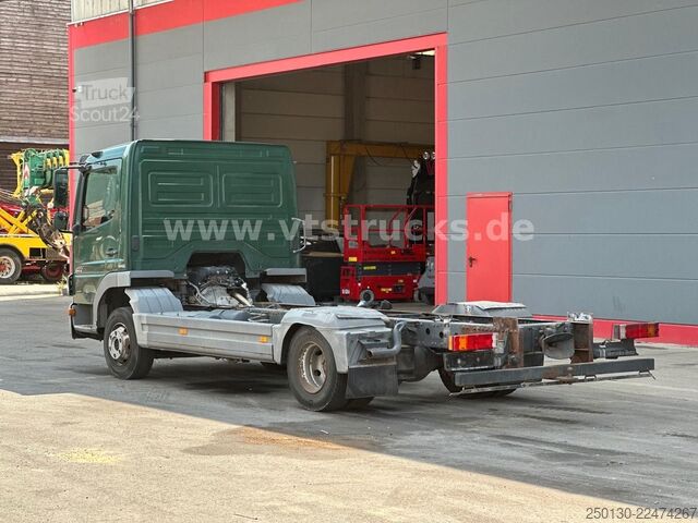 Șasiu de dubă MERCEDES-BENZ Atego 822 L Fahrgestell