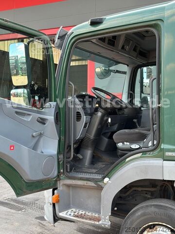 Șasiu de dubă MERCEDES-BENZ Atego 822 L Fahrgestell