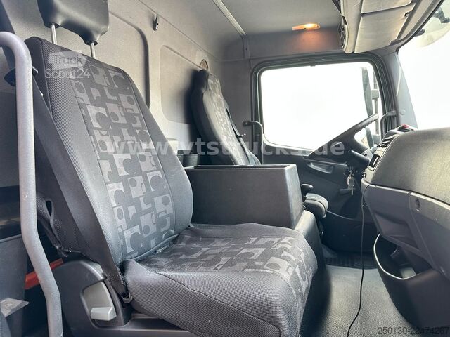 Șasiu de dubă MERCEDES-BENZ Atego 822 L Fahrgestell