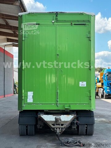 Remorcă pentru transport cai  Cuppers LVA 09-16 AL 3-Stock Viehanhänger,
