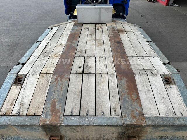 Semiremorcă cu platformă joasă MÜLLER-MITTELTAL TS3 Rm Lenk/Lift Radmulden Hydraulik/Rampen