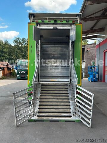 Camion pentru transport bovine MAN TGX 26.440 6x2 3.Stock Cuppers Komplett-Zug