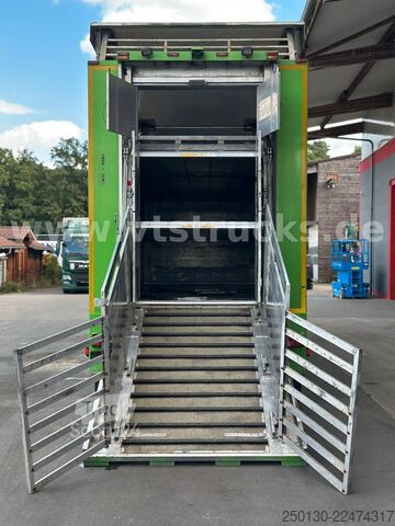 Camion pentru transport bovine MAN TGX 26.440 6x2 3.Stock Cuppers Komplett-Zug