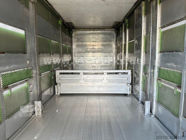 Camion pentru transport bovine MAN TGX 26.440 6x2 3.Stock Cuppers Komplett-Zug