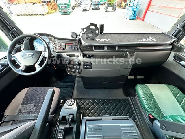 Camion pentru transport bovine MAN TGX 26.440 6x2 3.Stock Cuppers Komplett-Zug