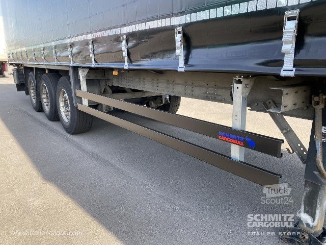 Отворено полуремарке с брезент Schmitz Cargobull Semitrailer Curtainsider Standard