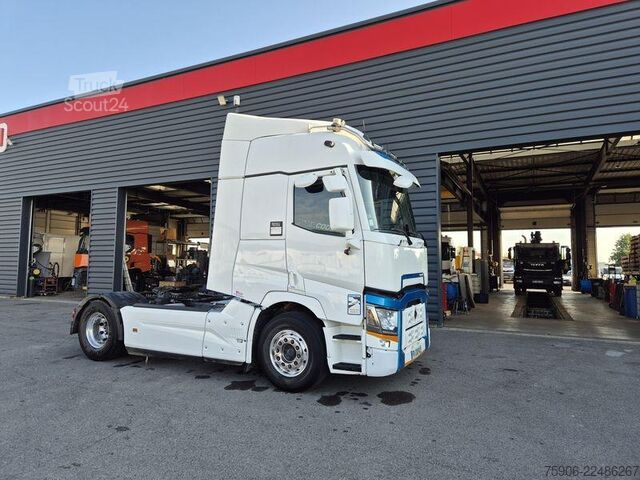 Standardowy ciągnik siodłowy Renault T-Series