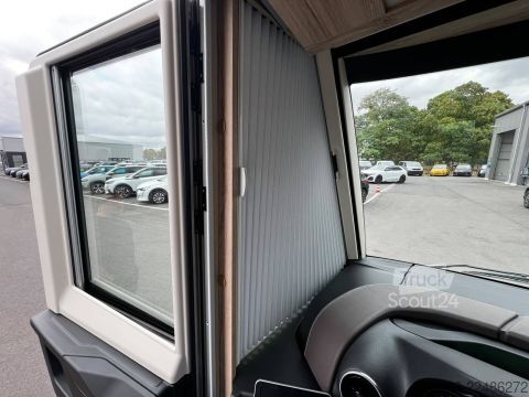 Integrētais kemperis Eura Mobil Integra Line GT 726 EF