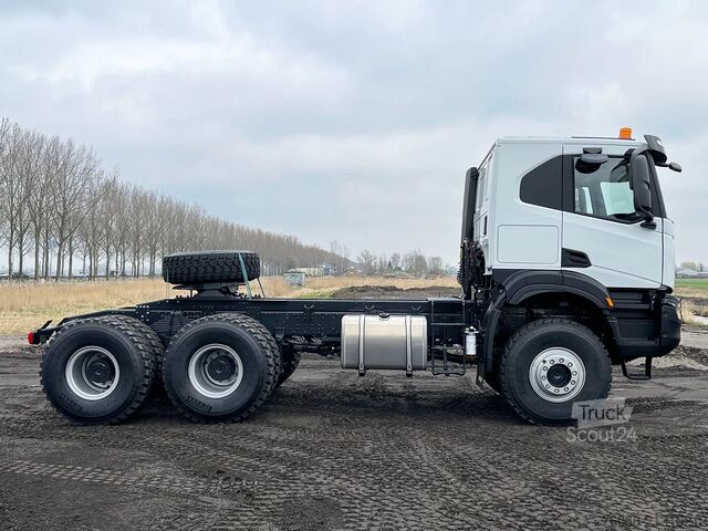 Standaard-SZM Iveco T-Way AT720T47WTH Tractor Head (23 units)