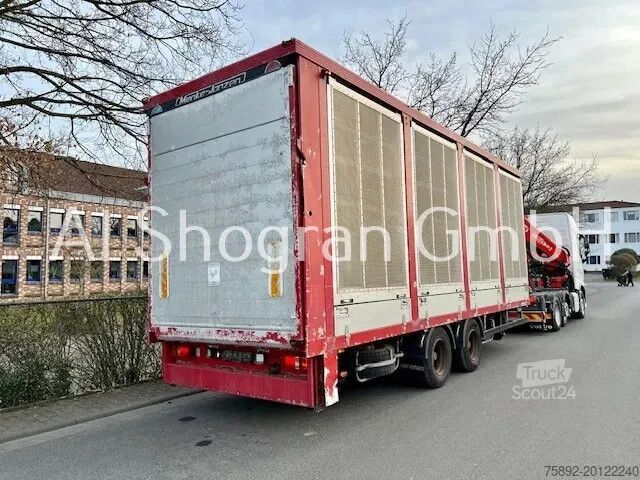 Rimorchio per cavalli Menke-Janzen 2 x Achsen PBW / Geflügeltransport