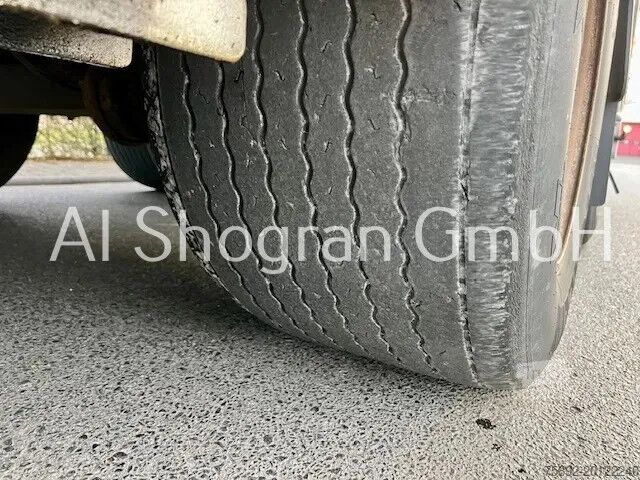 Atrelado para cavalos Menke-Janzen 2 x Achsen PBW / Geflügeltransport