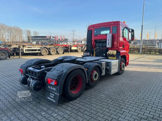 Gevaarlijke stoffen MAN TGS 24.320 6x2 / 71.629km!!! / EURO 6 / NL-truc...