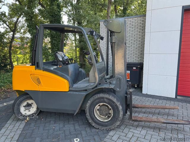 Iekrāvējs Jungheinrich DFG5  45 5OOO KG  3-Delige mast. Perkins motor