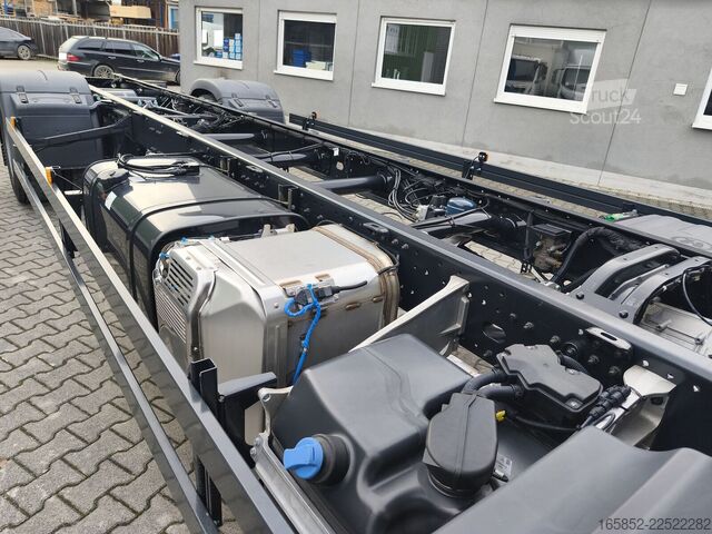 Шасі з кабіною MAN TGM 18.320 4x2 BL CH Fahrgestell Euro 6 Rechtsl...