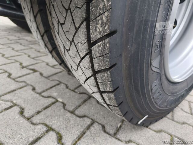 Шасі з кабіною MAN TGM 18.320 4x2 BL CH Fahrgestell Euro 6 Rechtsl...