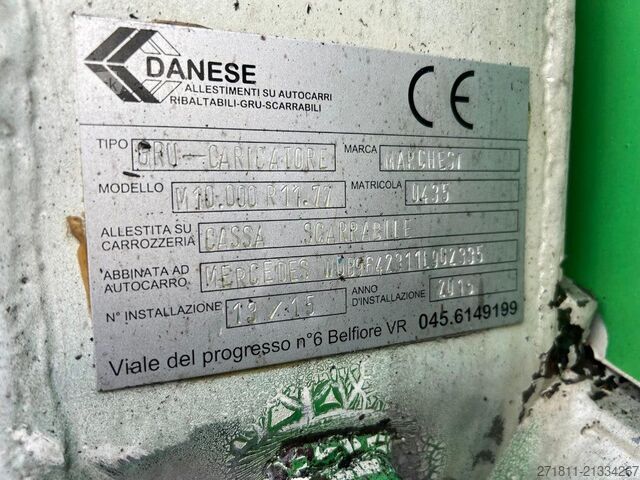 Kontejner s kavljem  CONTAINER SCARRABILE USATO CON TETTO E GRU