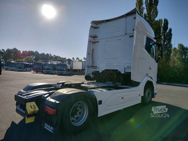 Standardni vlačilec DAF XG+ 530 FT Vollluft Standklima